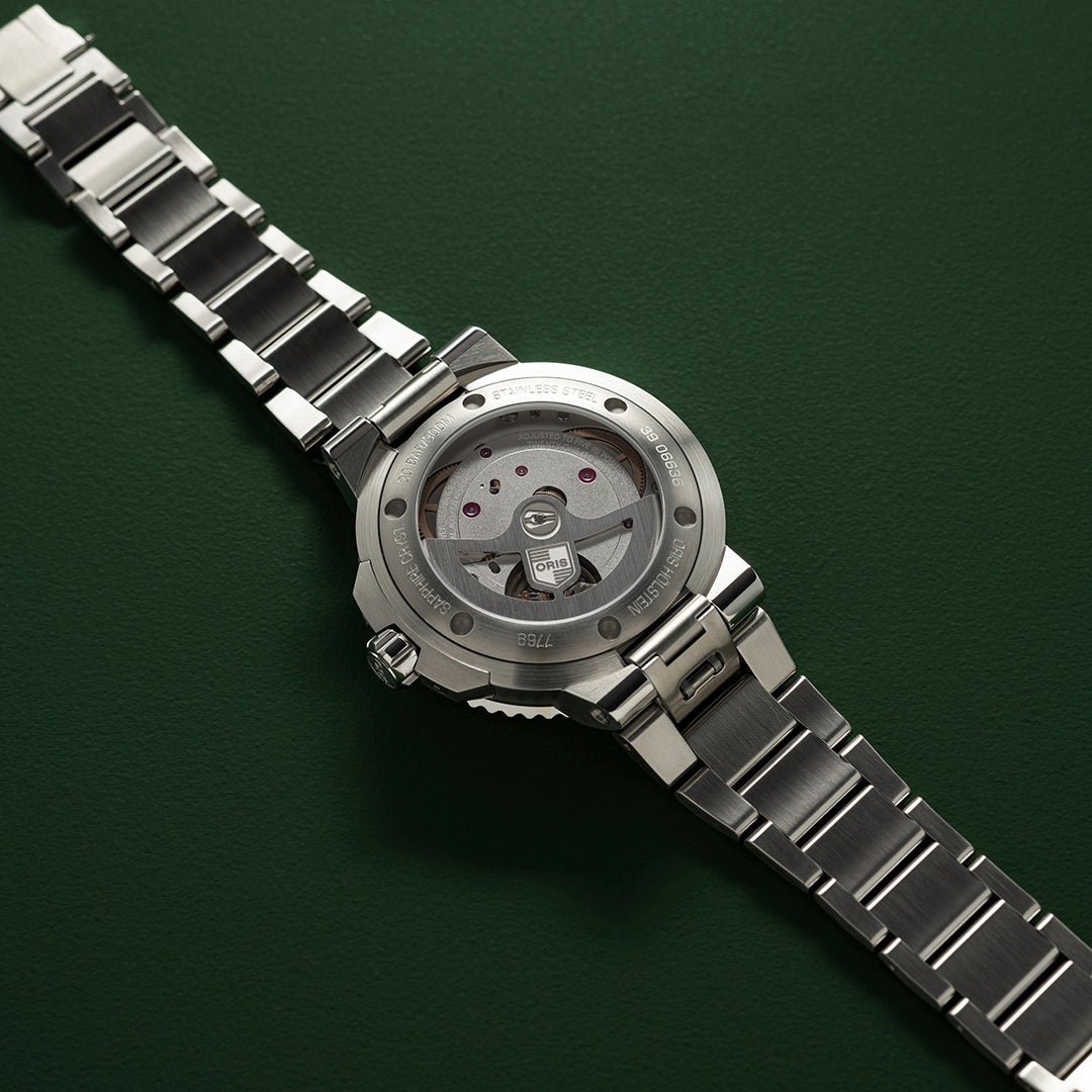 Oris Aquis Date Calibre 400 41.5 mm, green dial