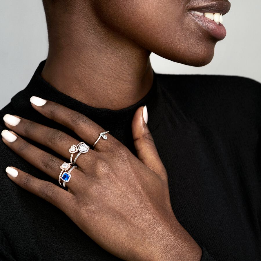 Sparkling Elevated Heart Ring