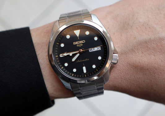 SEIKO 5 SPORTS AUTOMATIC WATCH IN BLACK SRPE57
