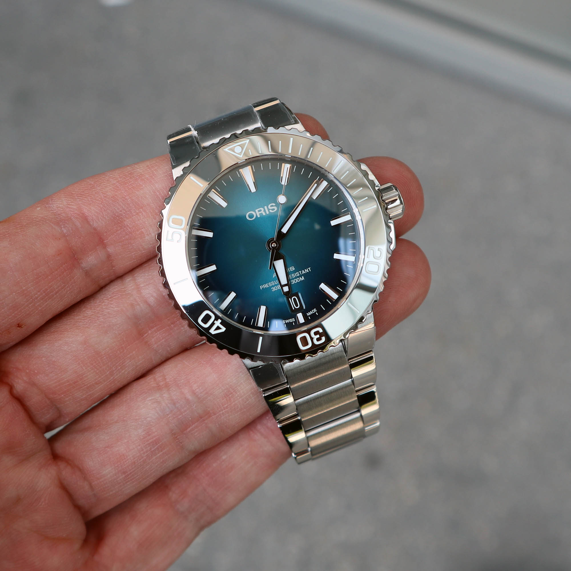 Oris Aquis Date 39.50 mm 01 733 7732 4155-07 8 21 05PEB