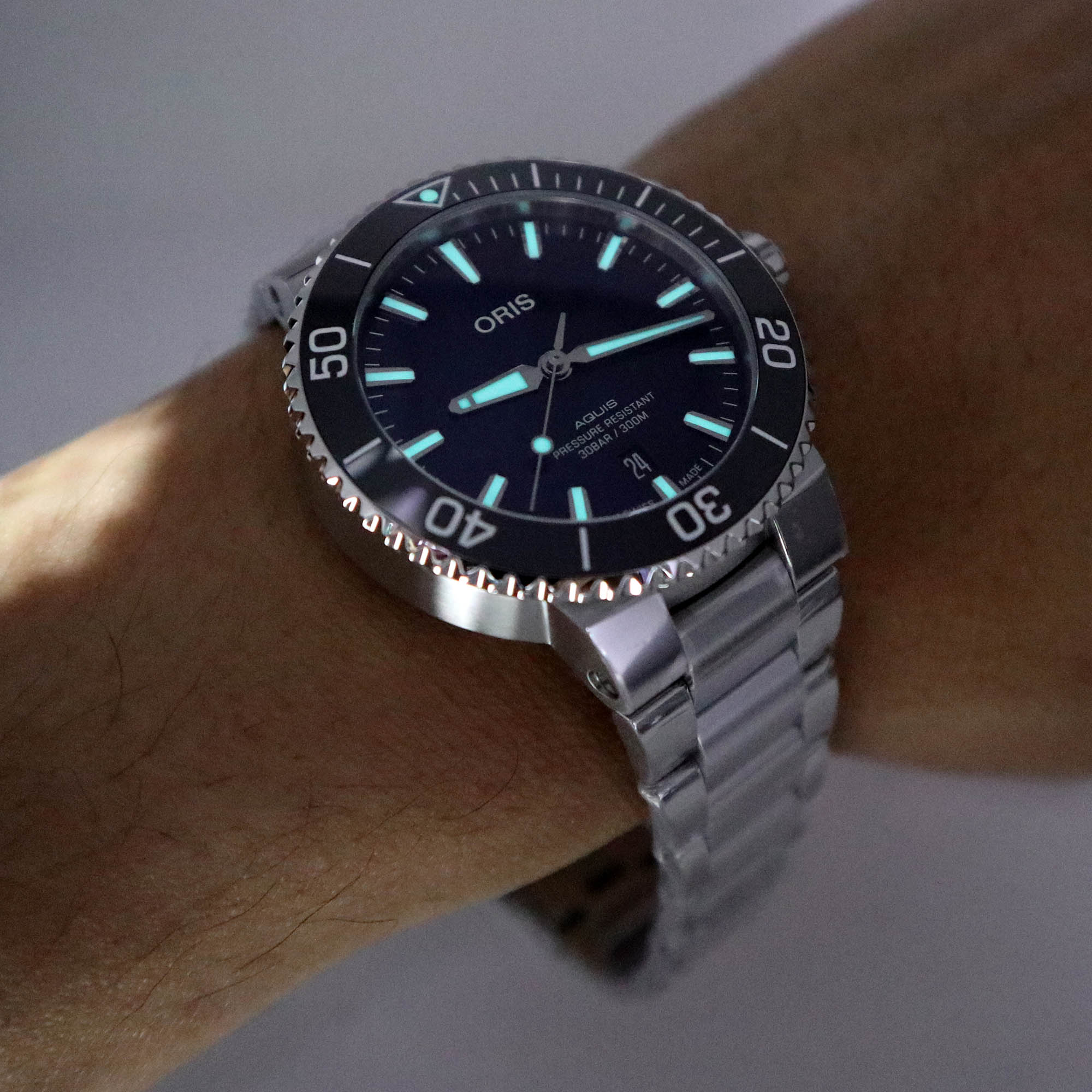 Oris Aquis Date 41.5MM 01 733 7766 4135-07 8 22 05PEB